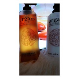Kosmetyki arganowe, hotelowe, pod prysznic, lotion do ciała, z olejkiem, arganowym, komplet - Argan Source, 2x300 ml.